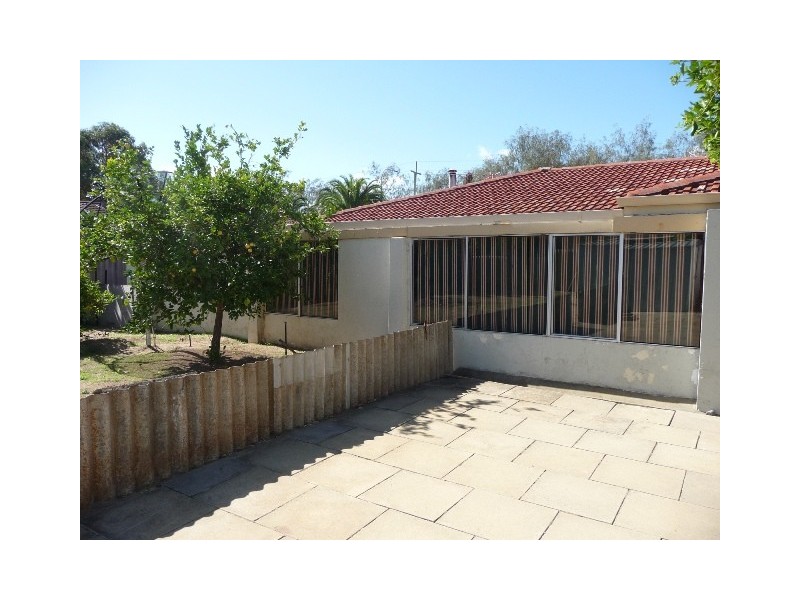 32 Kingston Way, Safety Bay WA 6169