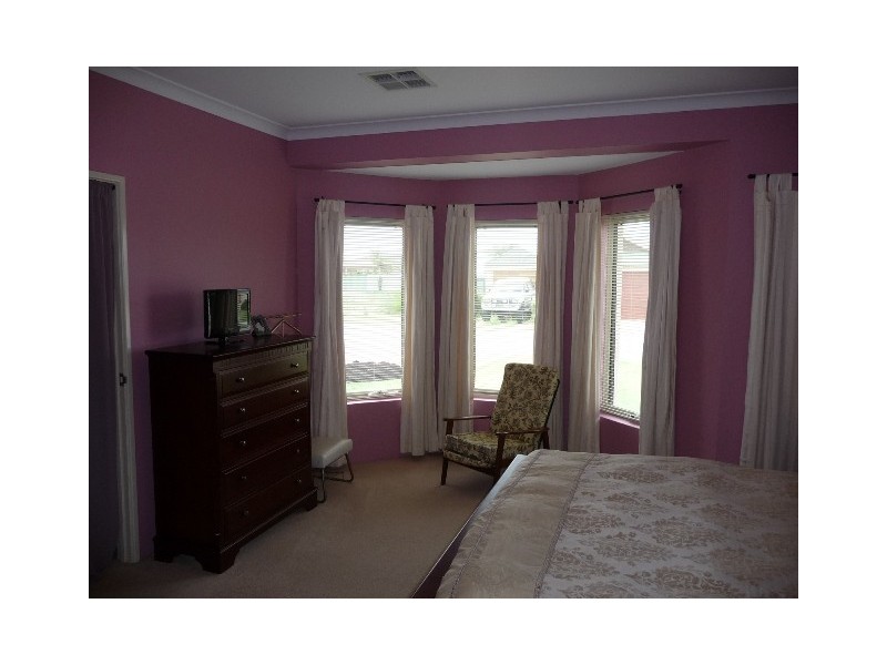 5 Ashland Crescent, Port Kennedy WA 6172