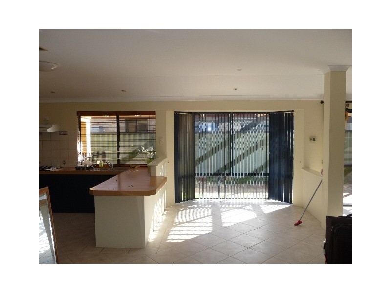 21 Alora Drive, Port Kennedy WA 6172