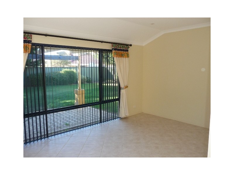 21 Alora Drive, Port Kennedy WA 6172