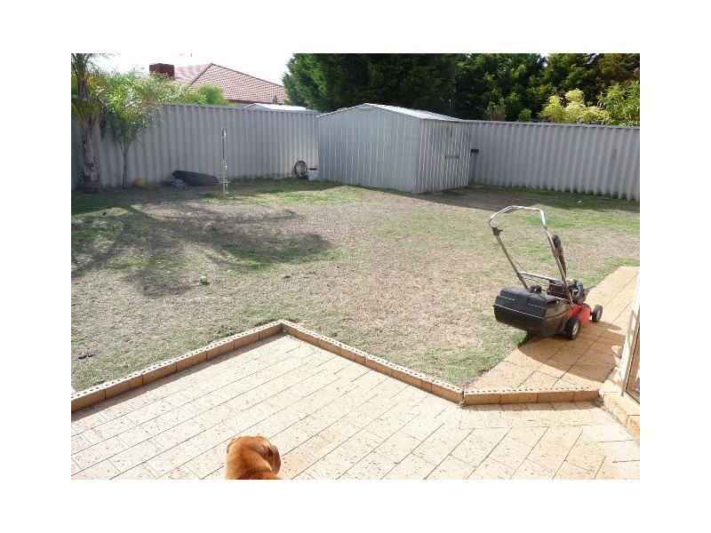 34 Roundhill Drive, Port Kennedy WA 6172