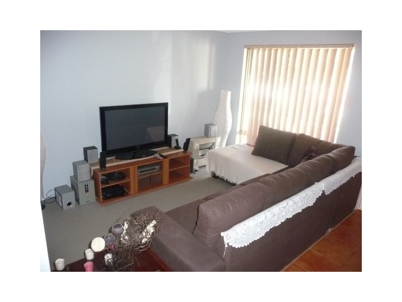 34 Roundhill Drive, Port Kennedy WA 6172