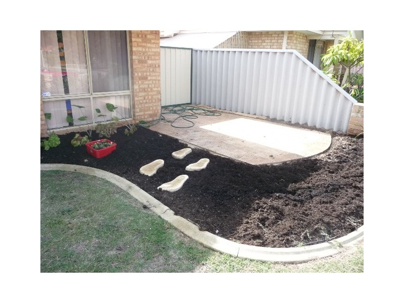 34 Roundhill Drive, Port Kennedy WA 6172