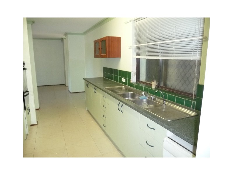 10 Charthouse Road, Safety Bay WA 6169