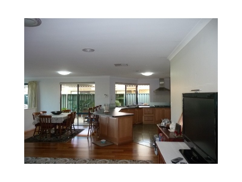 17 Corfu Pass, Port Kennedy WA 6172