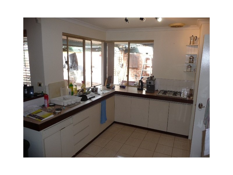 87 Woodbridge Drive, Cooloongup WA 6168