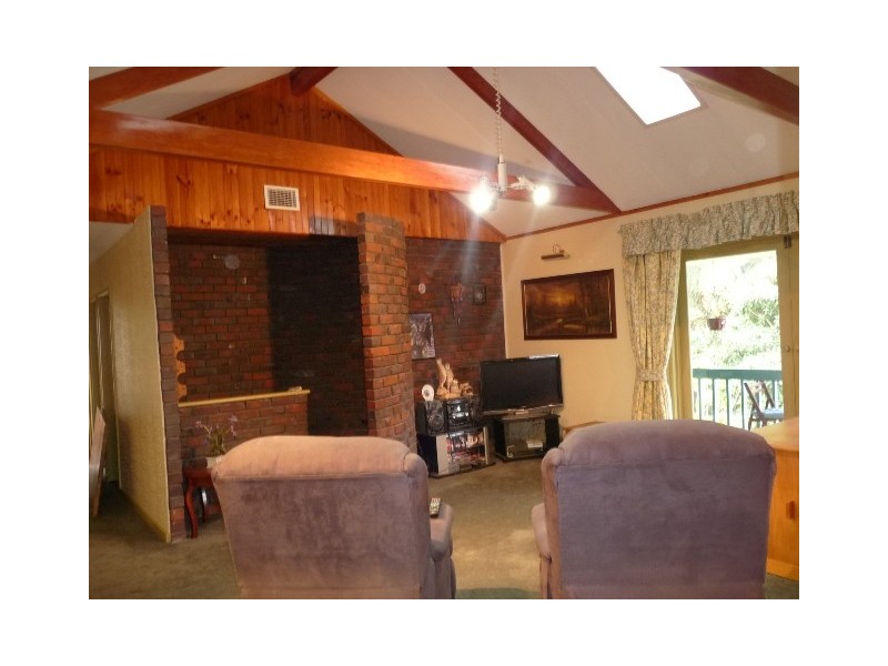 33 Jindarra Close, Cooloongup WA 6168