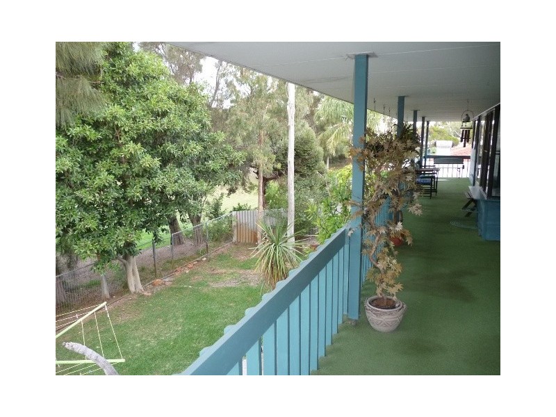 33 Jindarra Close, Cooloongup WA 6168