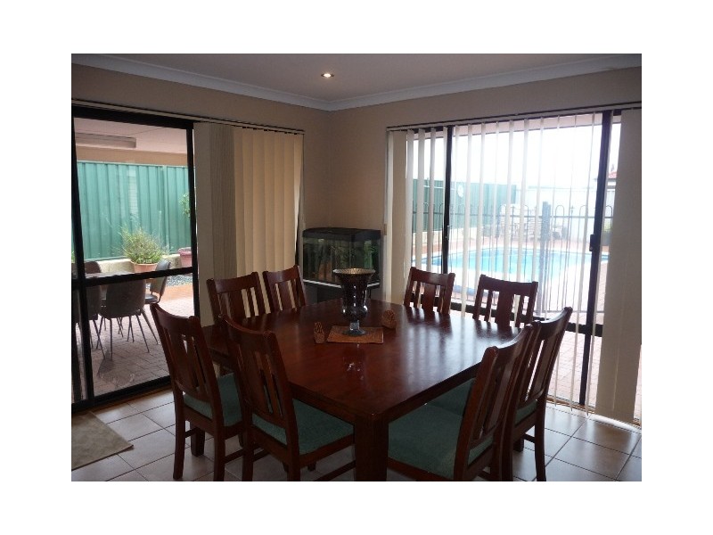122 San Sebastian Blvd, Port Kennedy WA 6172
