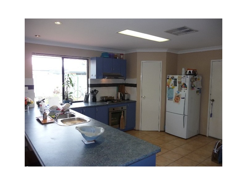 122 San Sebastian Blvd, Port Kennedy WA 6172