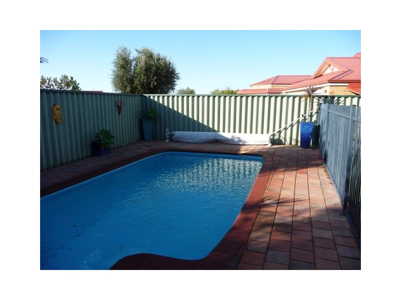 14 Calais Vista, Port Kennedy WA 6172
