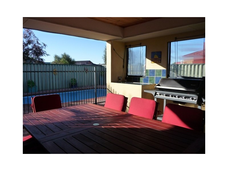 14 Calais Vista, Port Kennedy WA 6172