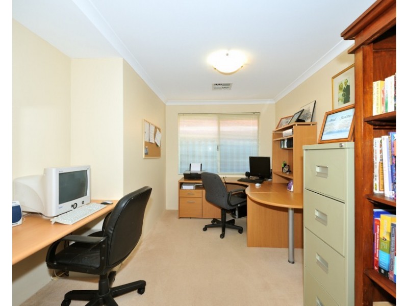 5 Ashland Crescent, Port Kennedy WA 6172
