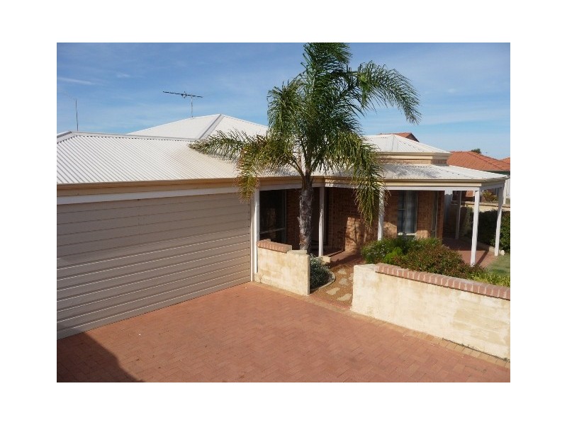 16 Primus Place, Warnbro WA 6169