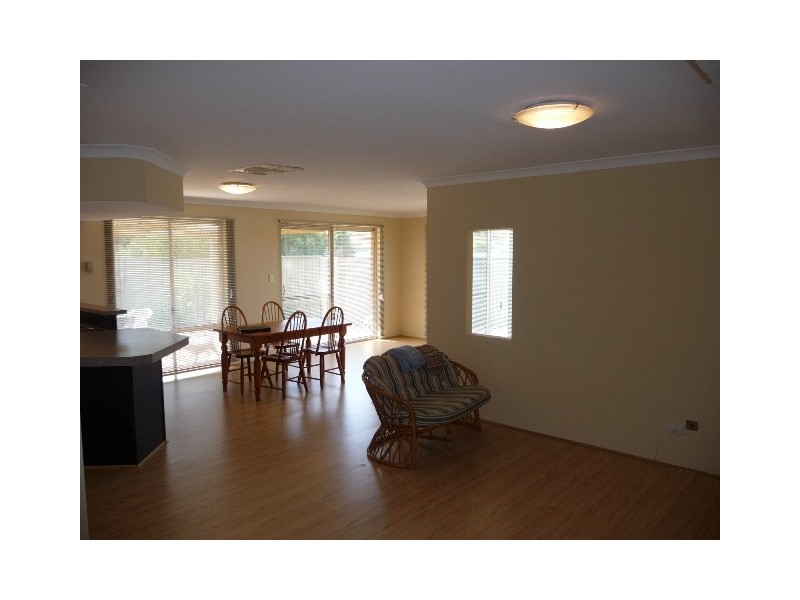 16 Primus Place, Warnbro WA 6169