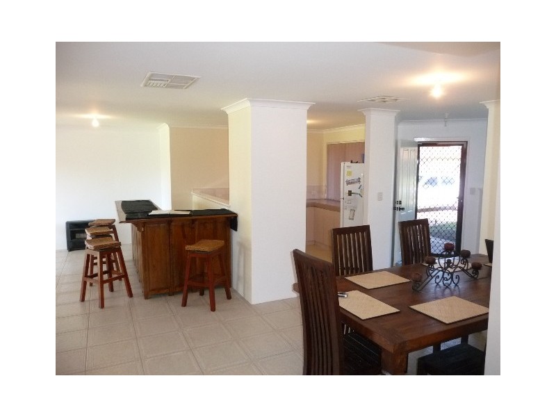 40 Coronata Drive, Warnbro WA 6169