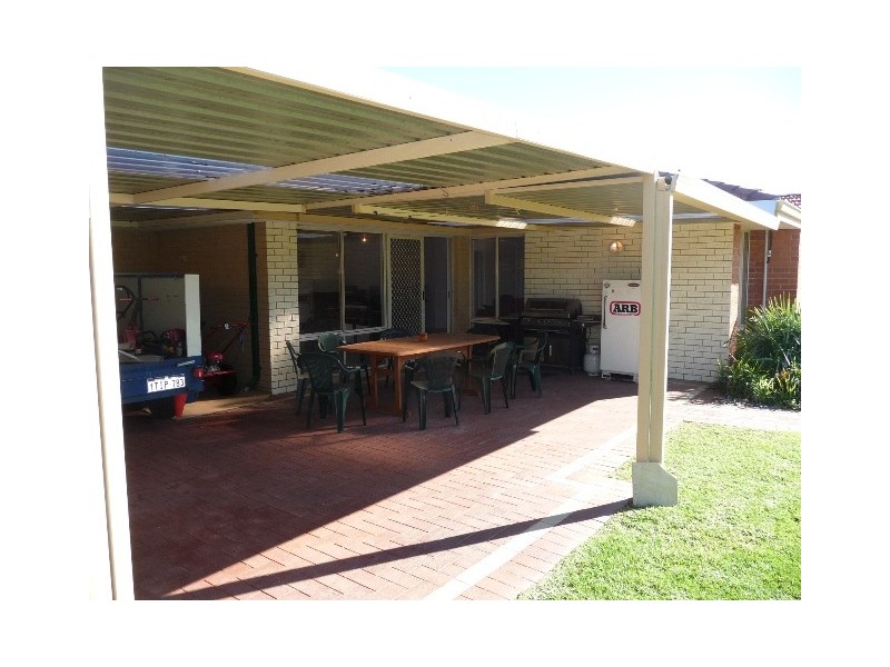 40 Coronata Drive, Warnbro WA 6169