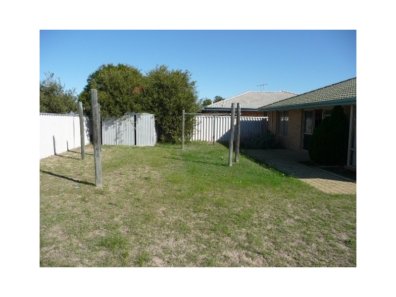 292 Grand Ocean Blvd, Port Kennedy WA 6172