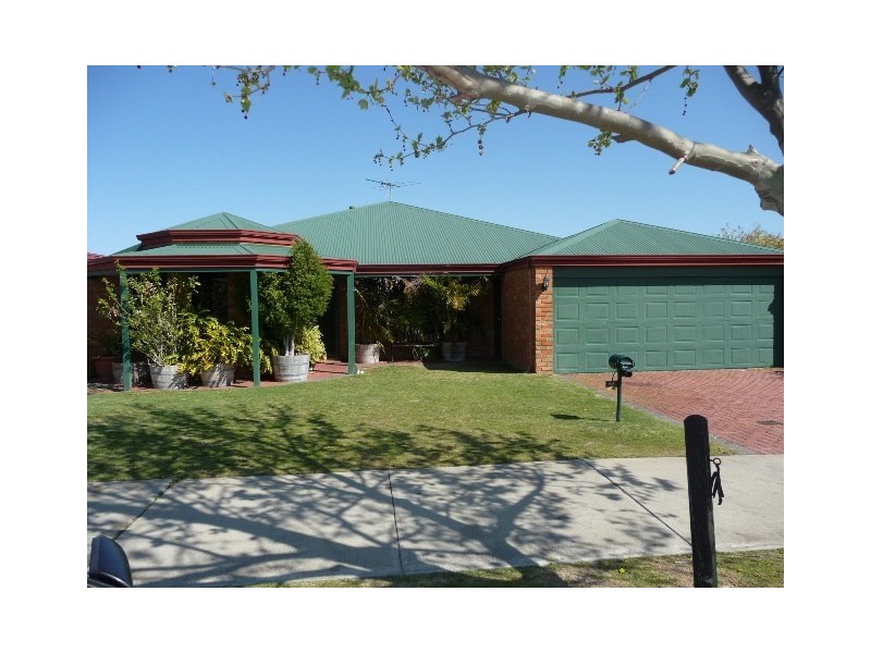 62 San Sebastian Boulevard, Port Kennedy WA 6172