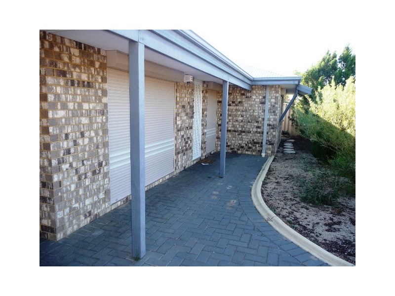 5 Clipperton Court, Waikiki WA 6169