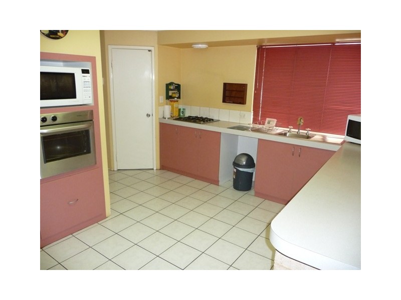 22 Menora Loop, Warnbro WA 6169