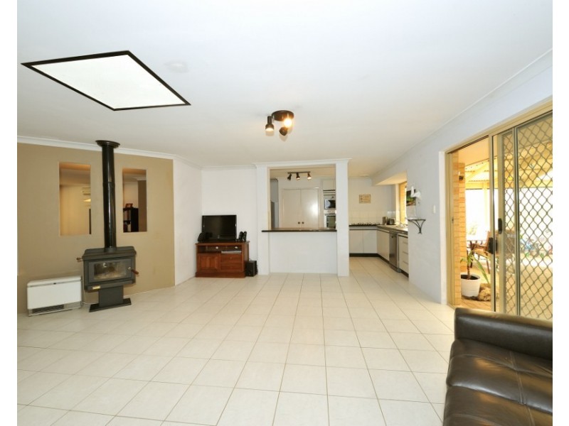 24 Ledger Street, Warnbro WA 6169