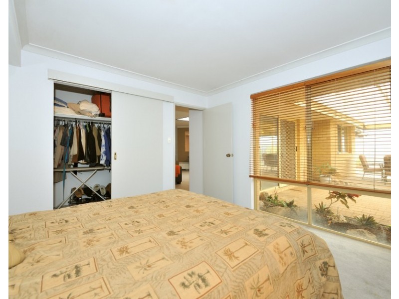 24 Ledger Street, Warnbro WA 6169