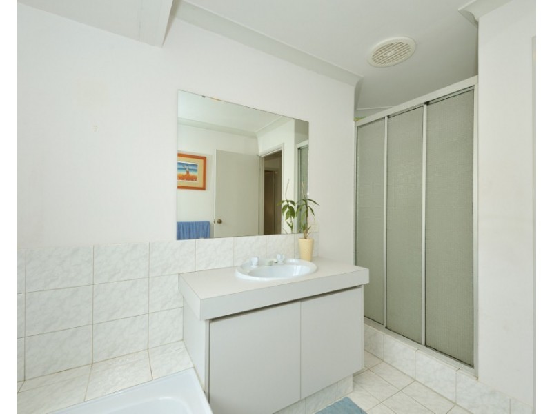 24 Ledger Street, Warnbro WA 6169