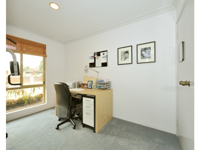 24 Ledger Street, Warnbro WA 6169