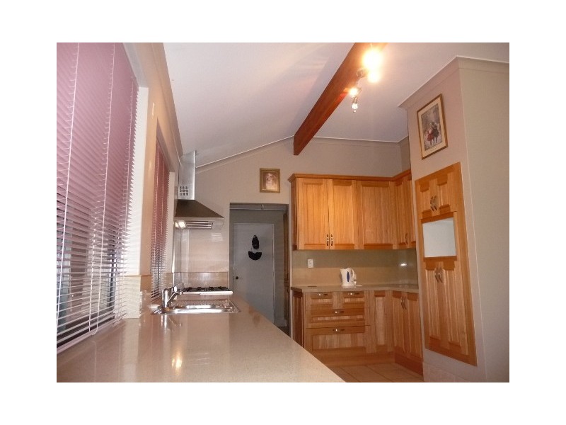 17 Grampian Court, Cooloongup WA 6168