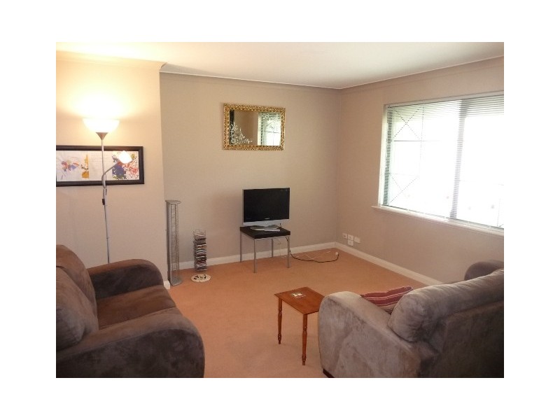 17 Grampian Court, Cooloongup WA 6168