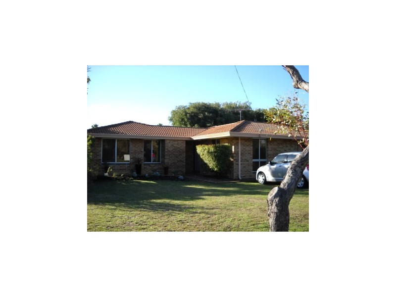 4 Ricketts Court, Rockingham WA 6168