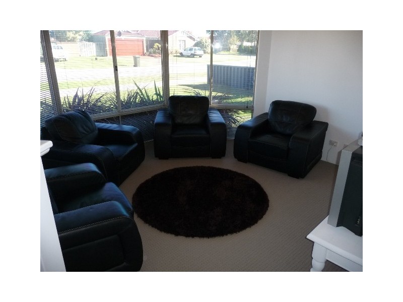 40 Coronata Drive, Warnbro WA 6169