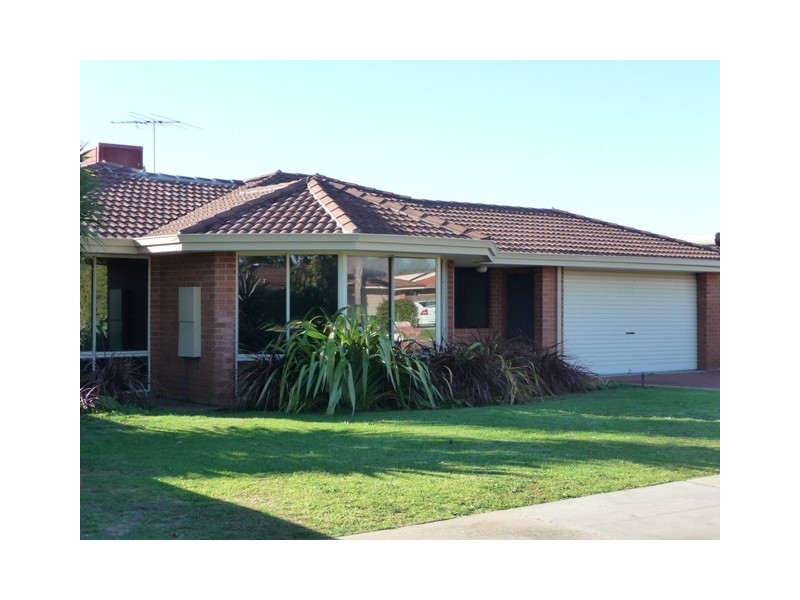 40 Coronata Drive, Warnbro WA 6169