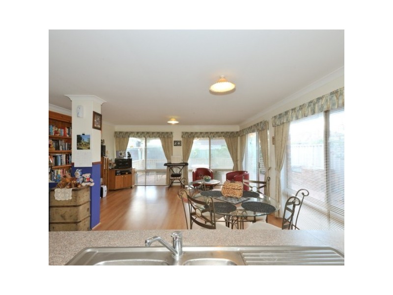 7 Raven Lane, Warnbro WA 6169