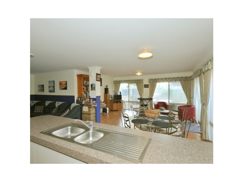 7 Raven Lane, Warnbro WA 6169