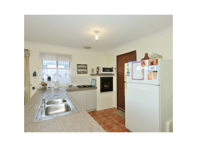 7 Raven Lane, Warnbro WA 6169