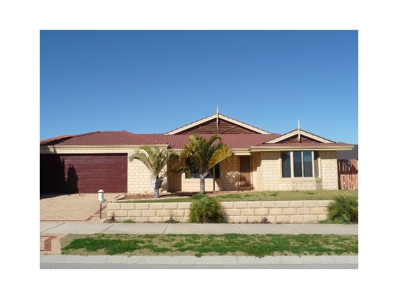 4 Hortonia Avenue, Secret Harbour WA 6173