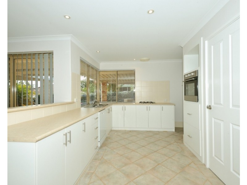 3 Cessford Close, Leda WA 6170