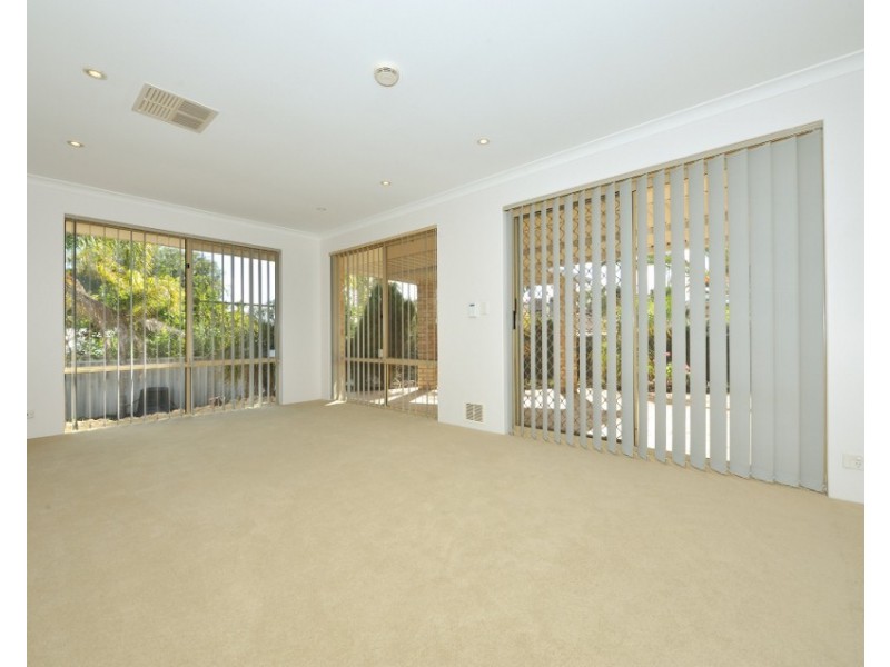 3 Cessford Close, Leda WA 6170