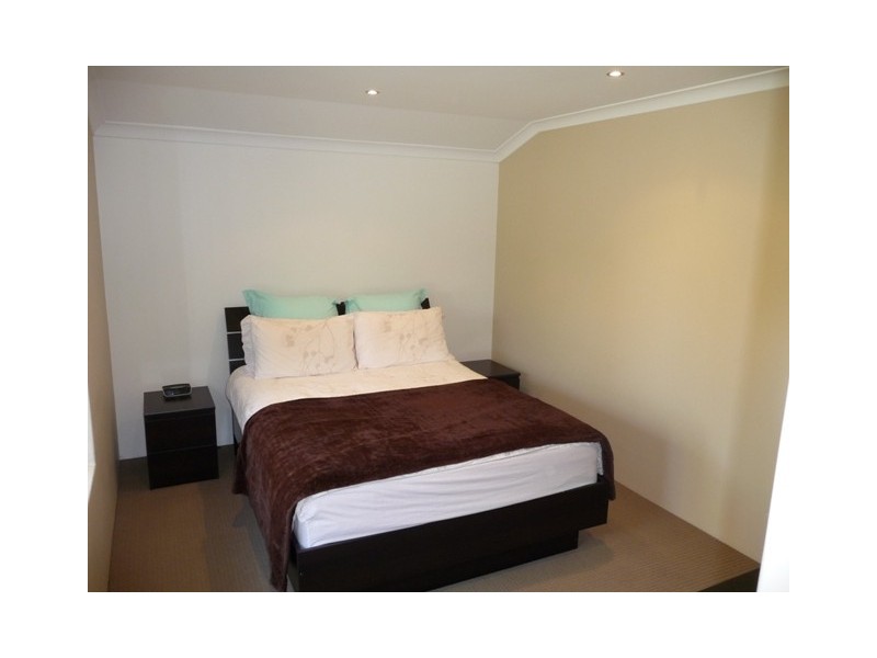 28 Endeavour Drive, Port Kennedy WA 6172