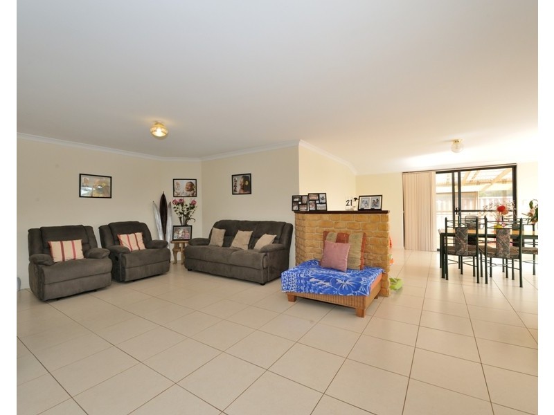 34 Moorburg Loop, Port Kennedy WA 6172
