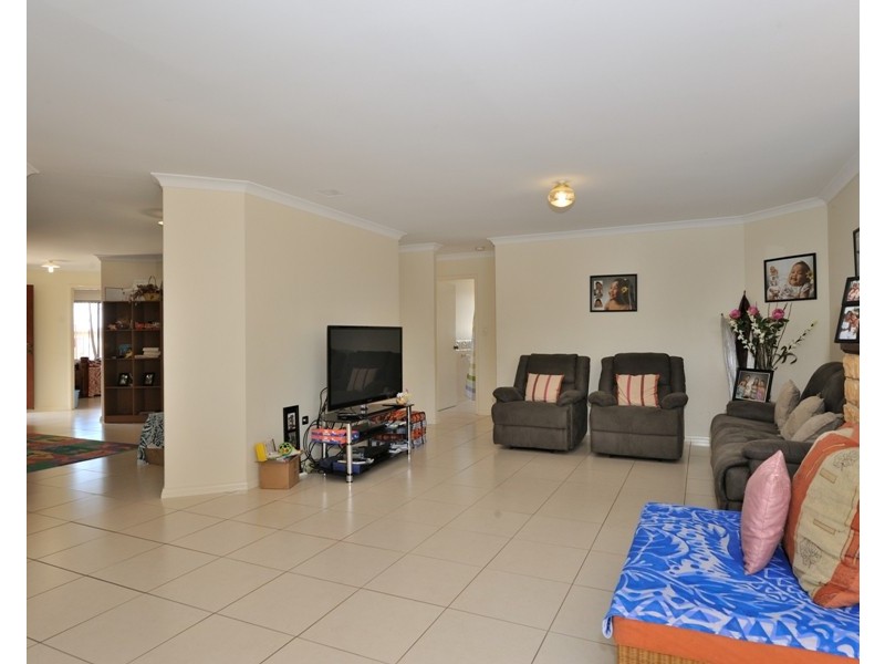 34 Moorburg Loop, Port Kennedy WA 6172