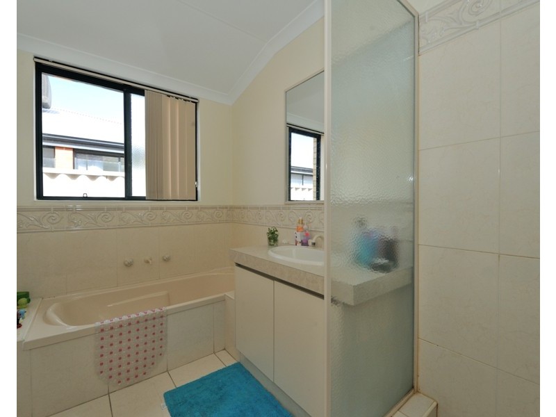 34 Moorburg Loop, Port Kennedy WA 6172