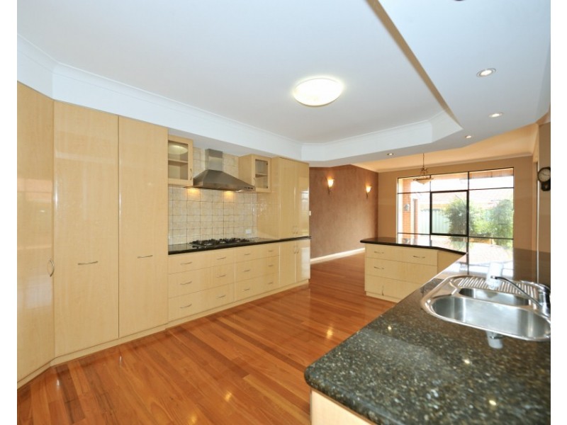 56 Bayside Boulevard, Port Kennedy WA 6172