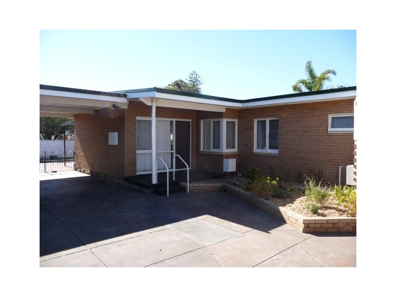 3/16 Griggs Way, Rockingham WA 6168