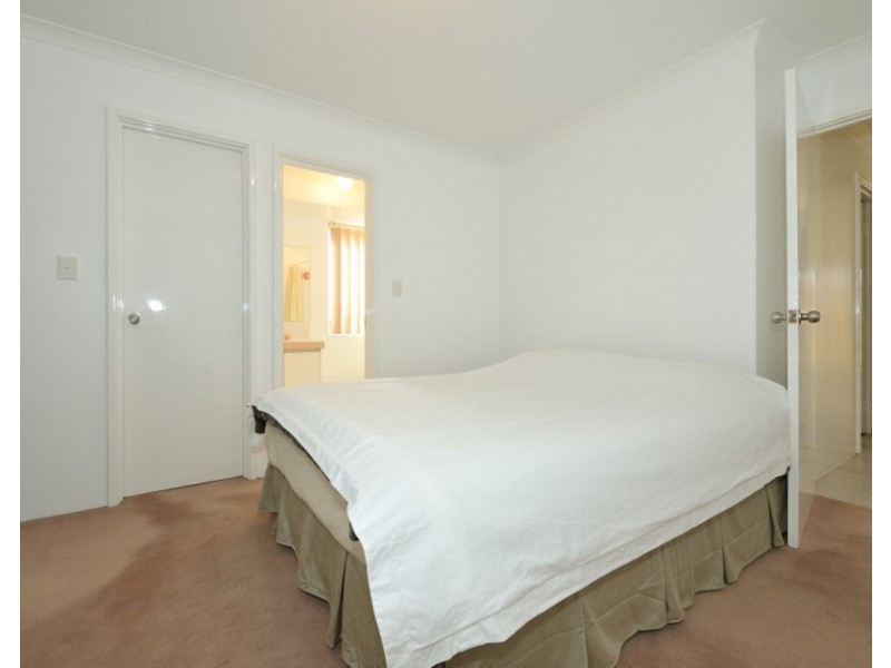 40 Coronata Drive, Warnbro WA 6169