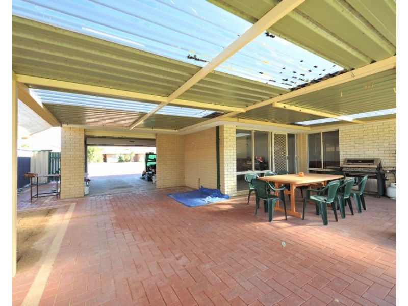 40 Coronata Drive, Warnbro WA 6169