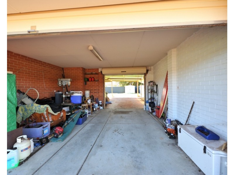 40 Coronata Drive, Warnbro WA 6169