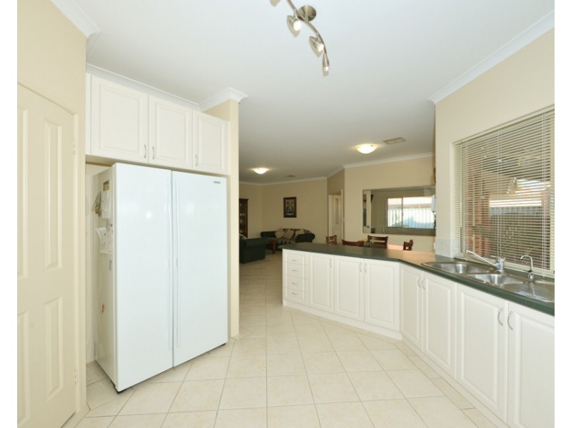 5 Ashland Crescent, Port Kennedy WA 6172